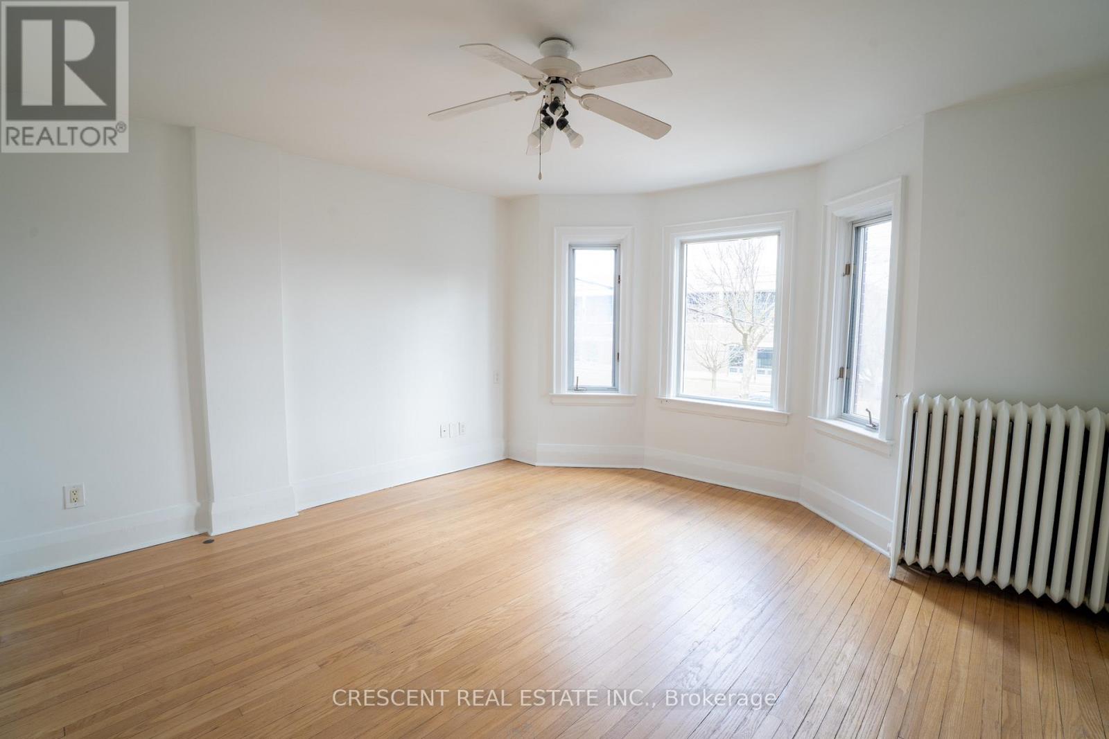 520 Prince Edward Drive N, Toronto, Ontario  M8X 2M5 - Photo 17 - W12962378