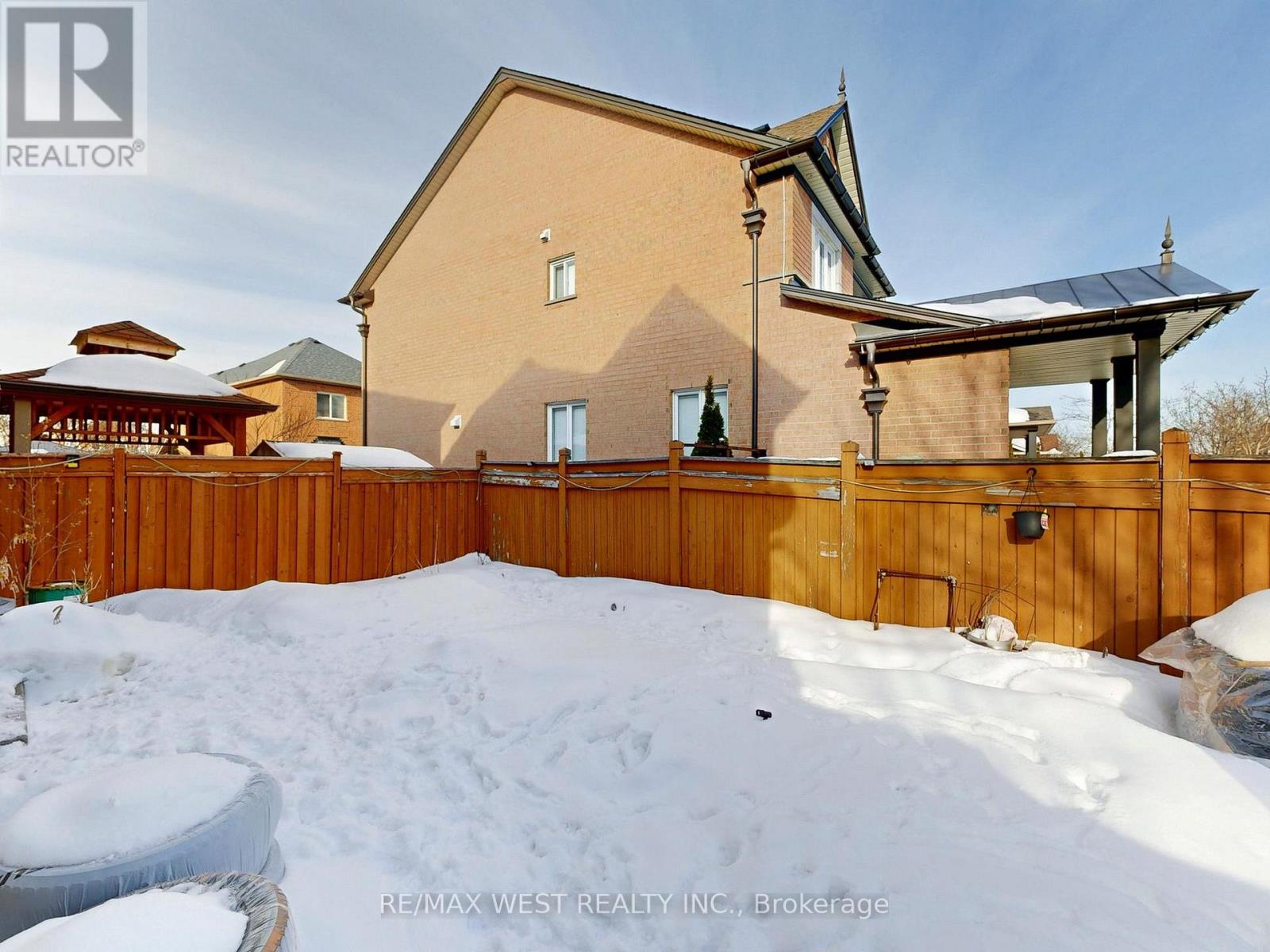 56 Planter Crescent, Vaughan, Ontario  L4H 2V5 - Photo 48 - N12827252