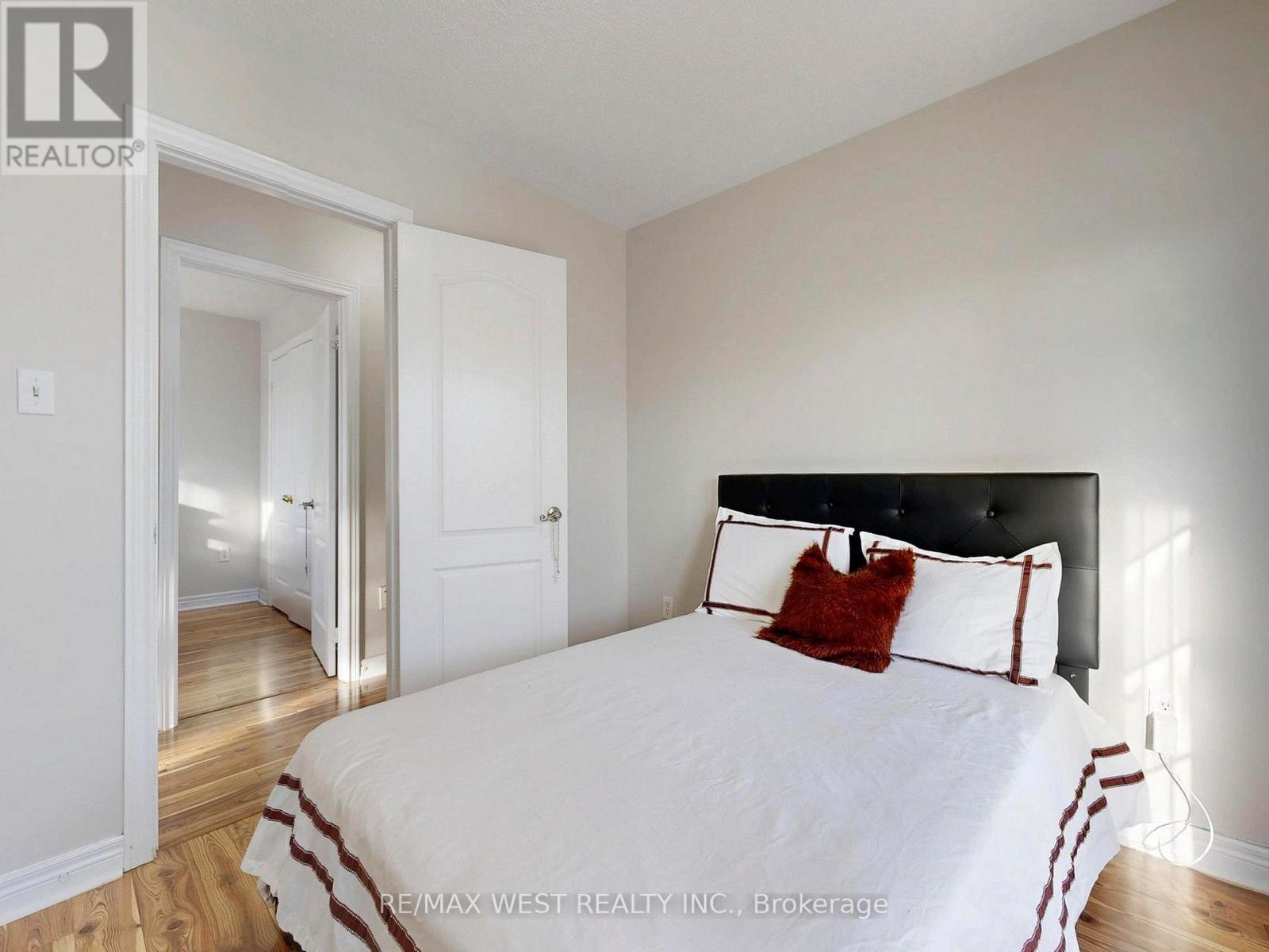 56 Planter Crescent, Vaughan, Ontario  L4H 2V5 - Photo 37 - N12827252