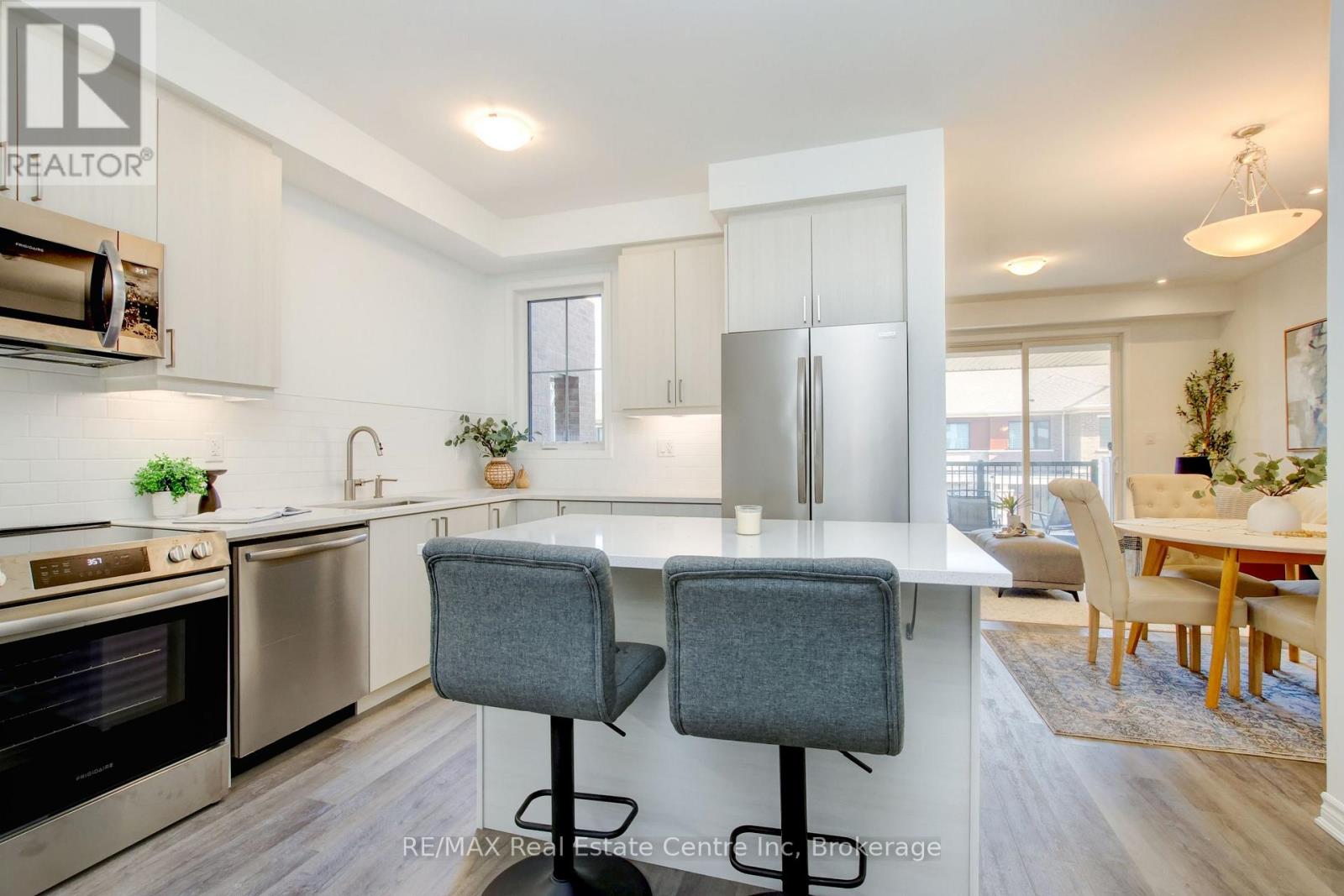 1701 Dance Court, Milton, Ontario  L9E 2A3 - Photo 20 - W12963594