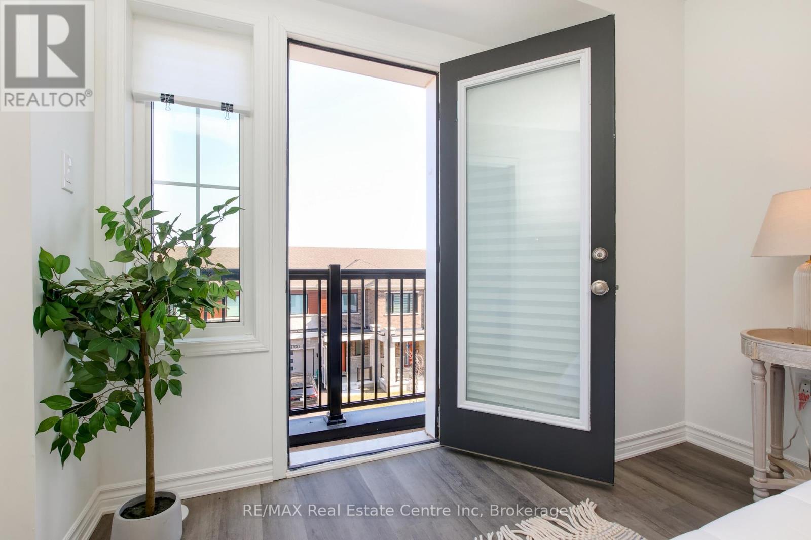 1701 Dance Court, Milton, Ontario  L9E 2A3 - Photo 29 - W12963594