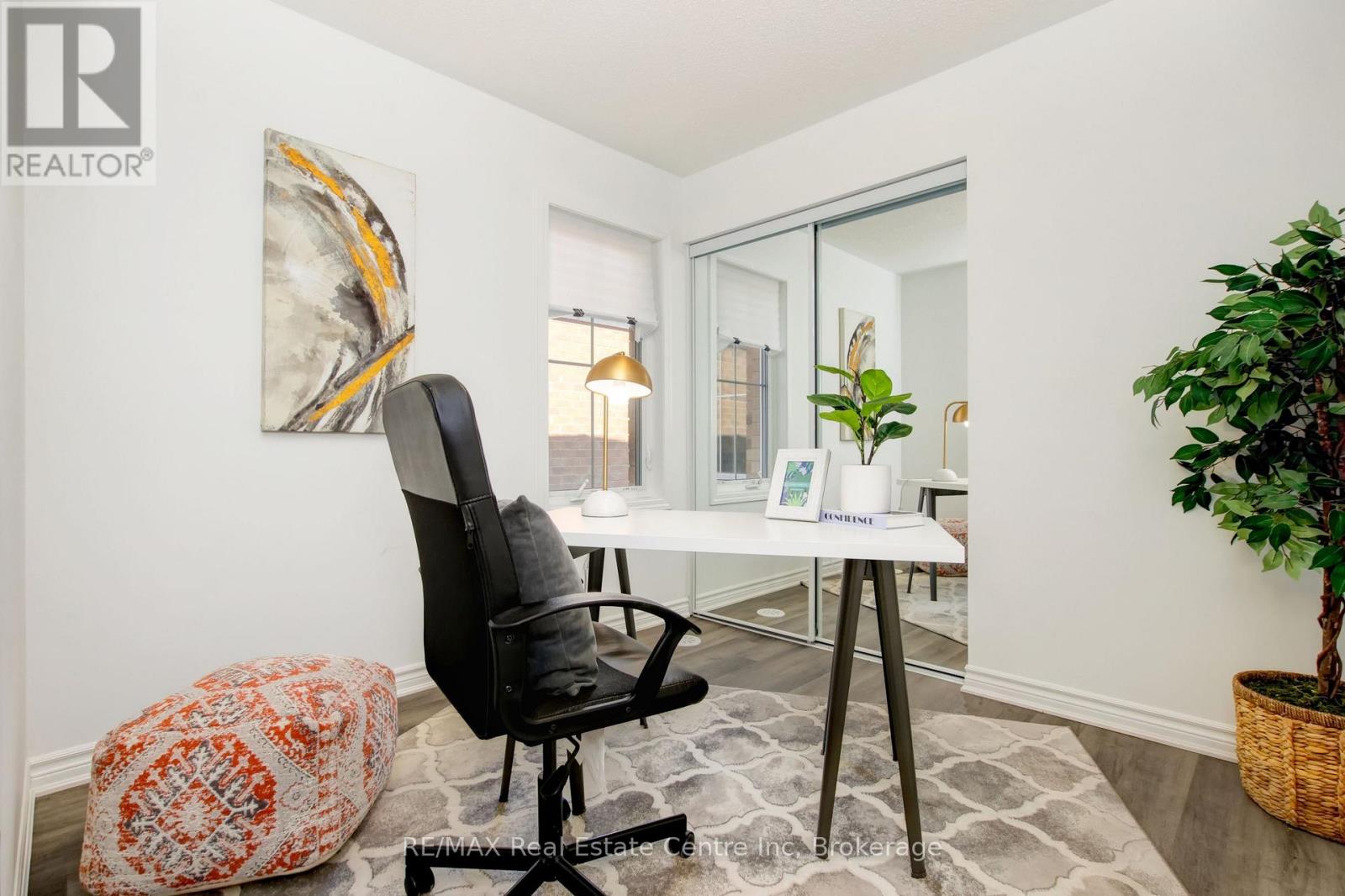 1701 Dance Court, Milton, Ontario  L9E 2A3 - Photo 33 - W12963594