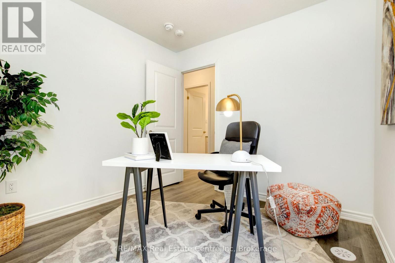 1701 Dance Court, Milton, Ontario  L9E 2A3 - Photo 34 - W12963594