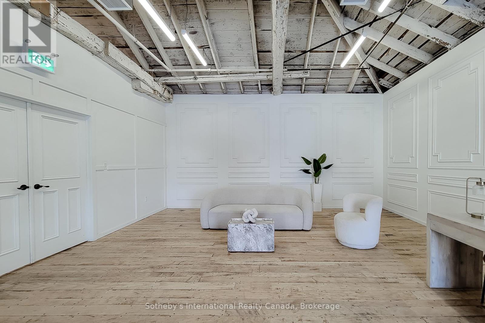 404 - 64 Hatt Street, Hamilton, Ontario  L9H 7T6 - Photo 14 - X12963830