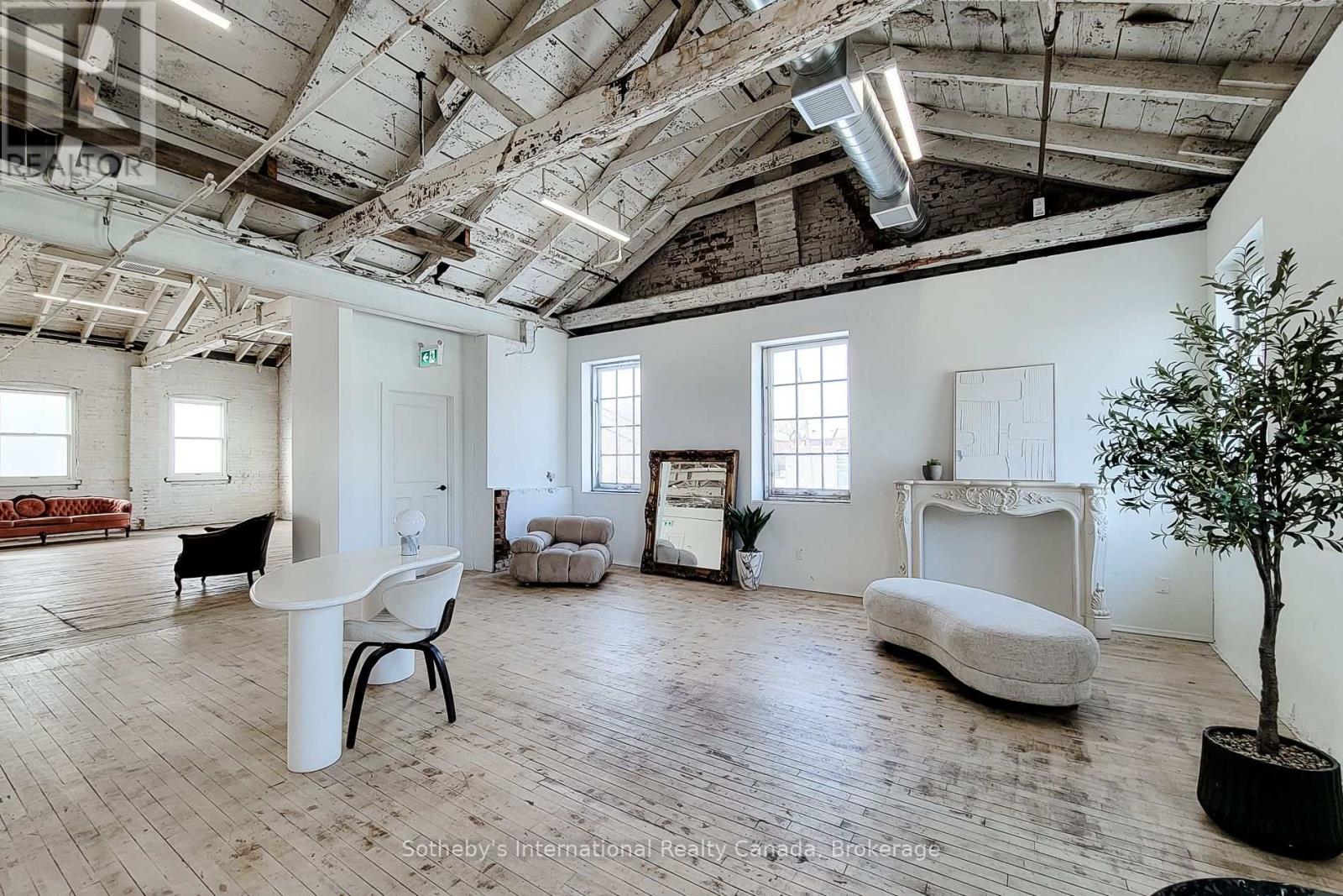 404 - 64 Hatt Street, Hamilton, Ontario  L9H 7T6 - Photo 18 - X12963830