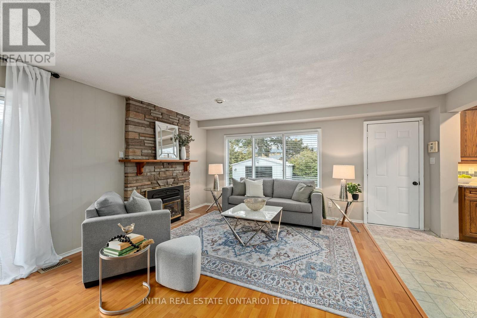 22 Queenston Crescent, London East, Ontario  N5W 1N6 - Photo 7 - X12856252