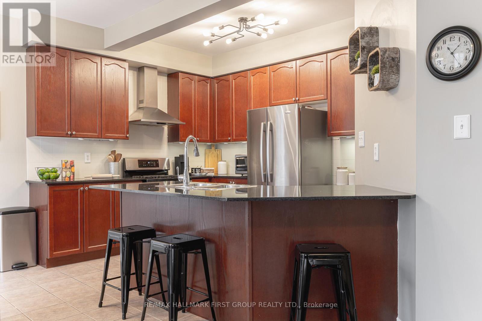 69 Abbyview Drive, Whitby, Ontario  L1P 0A5 - Photo 13 - E12963440