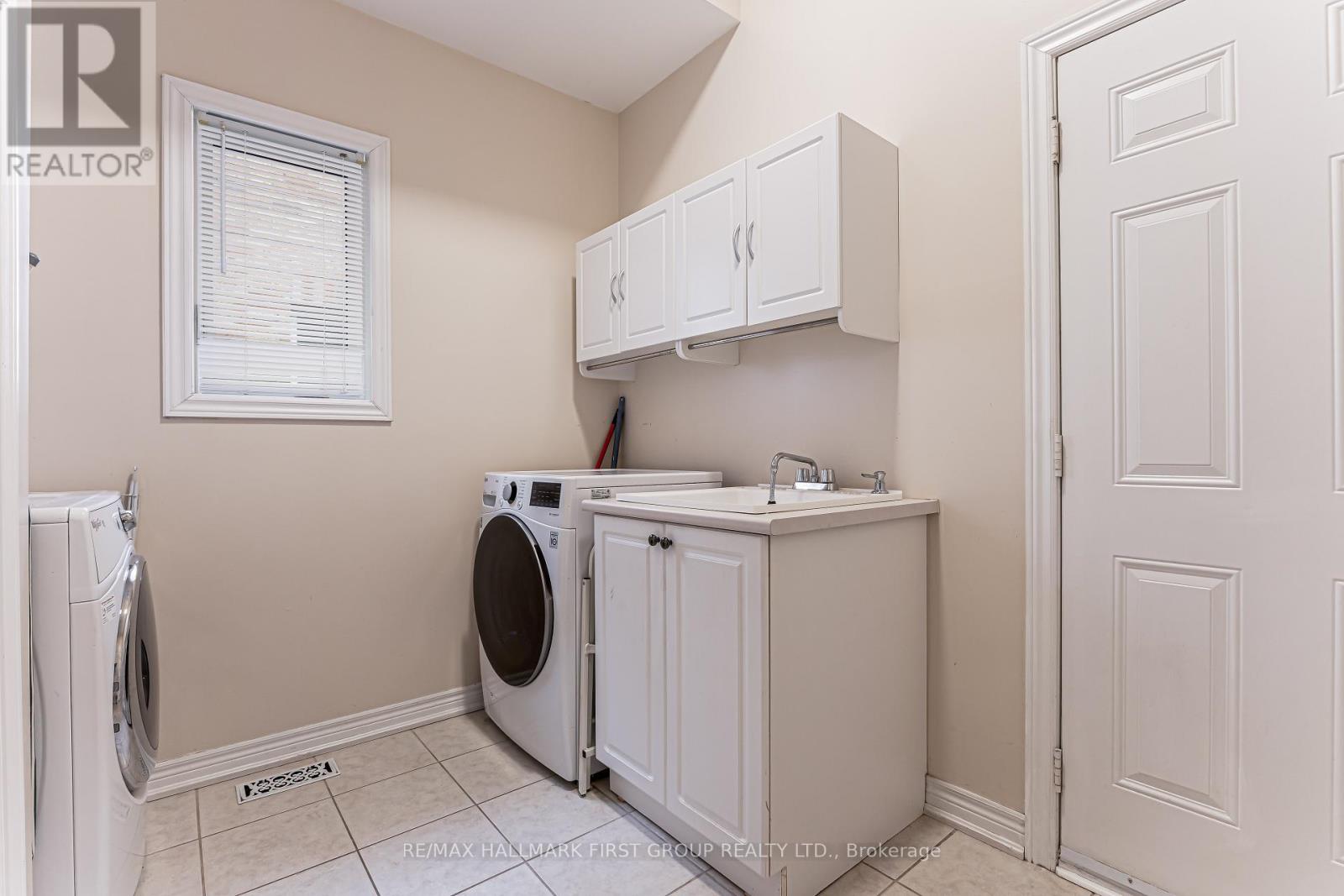 69 Abbyview Drive, Whitby, Ontario  L1P 0A5 - Photo 19 - E12963440