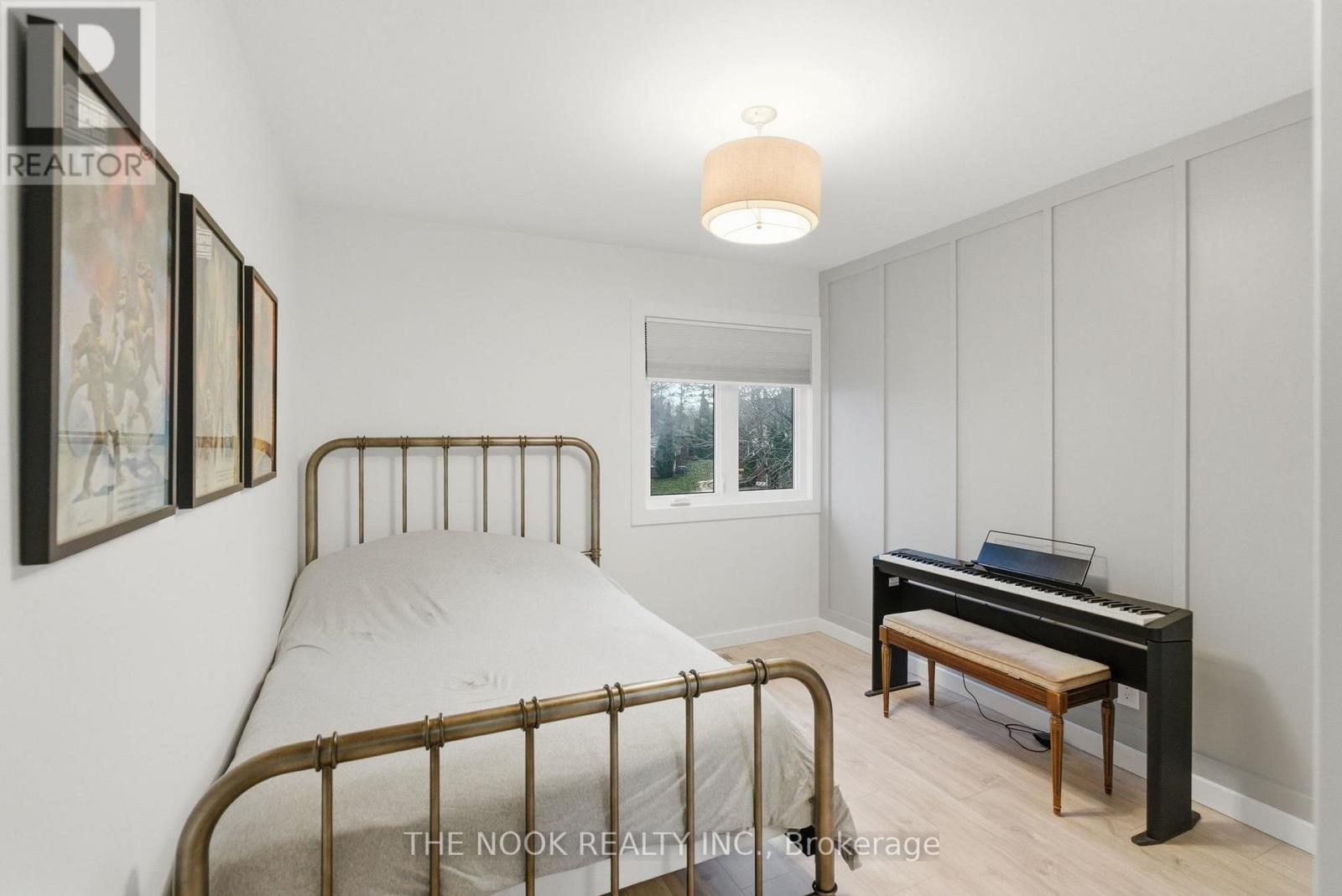 11 Lynn Crescent, Brock, Ontario L0E 1E0 - Photo 24 - N12963428