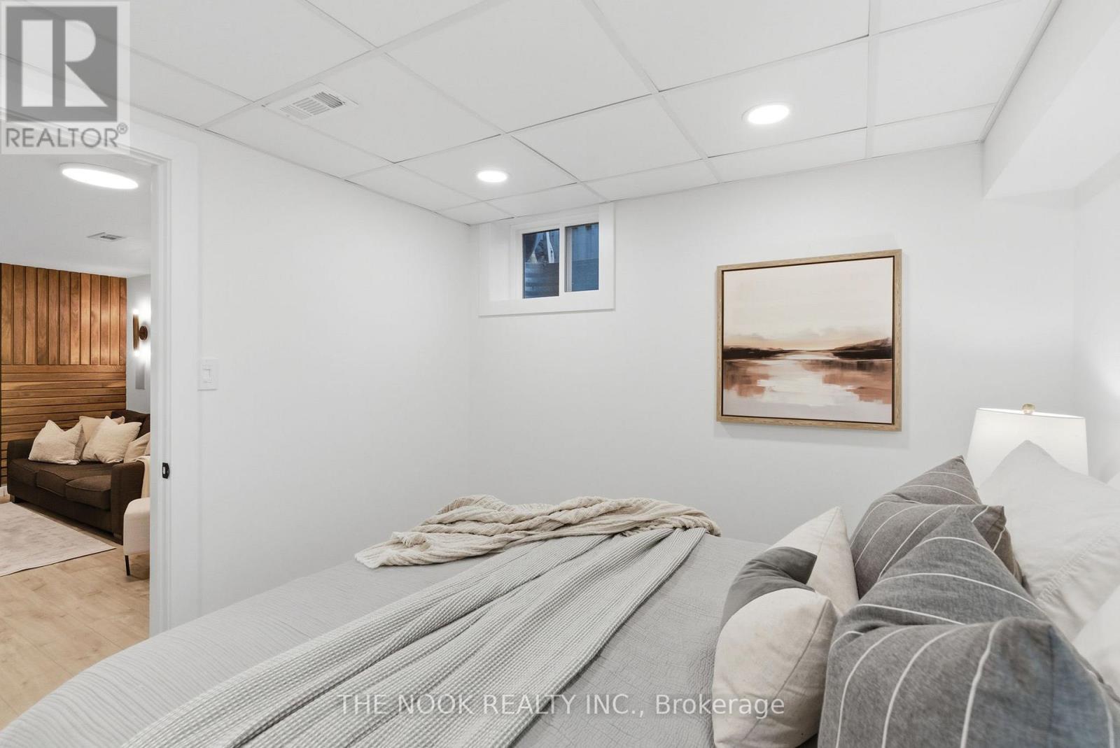 11 Lynn Crescent, Brock, Ontario L0E 1E0 - Photo 38 - N12963428