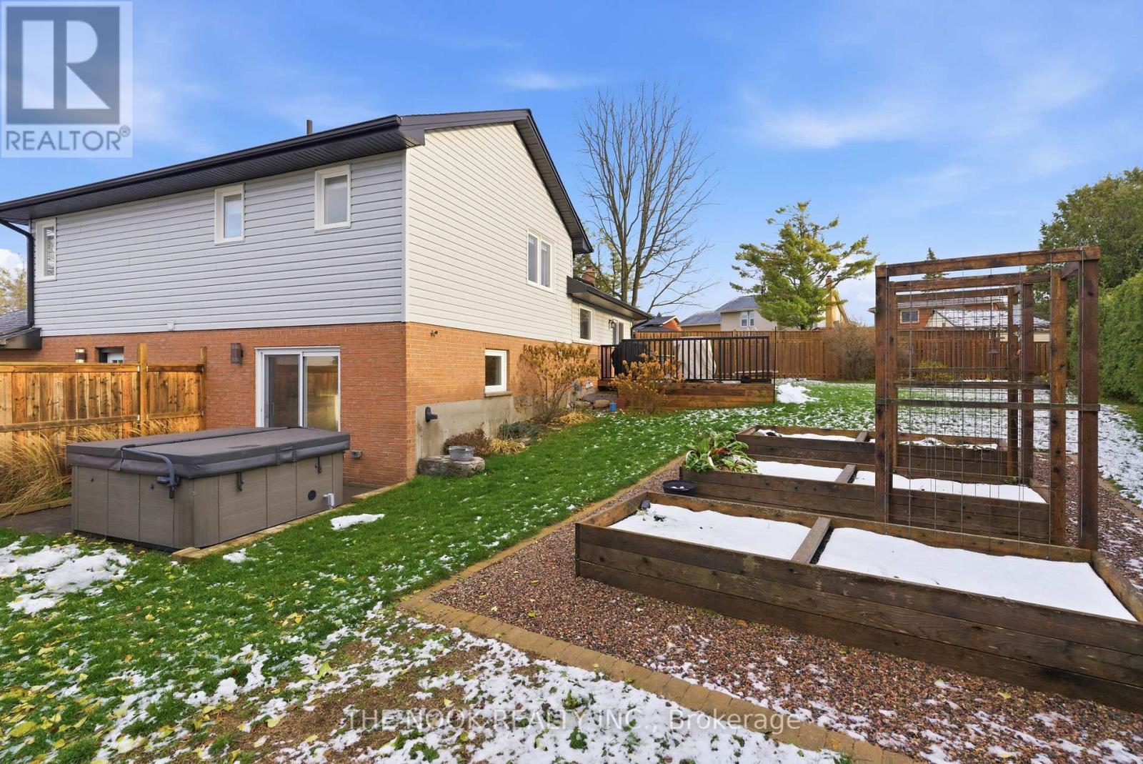 11 Lynn Crescent, Brock, Ontario L0E 1E0 - Photo 40 - N12963428