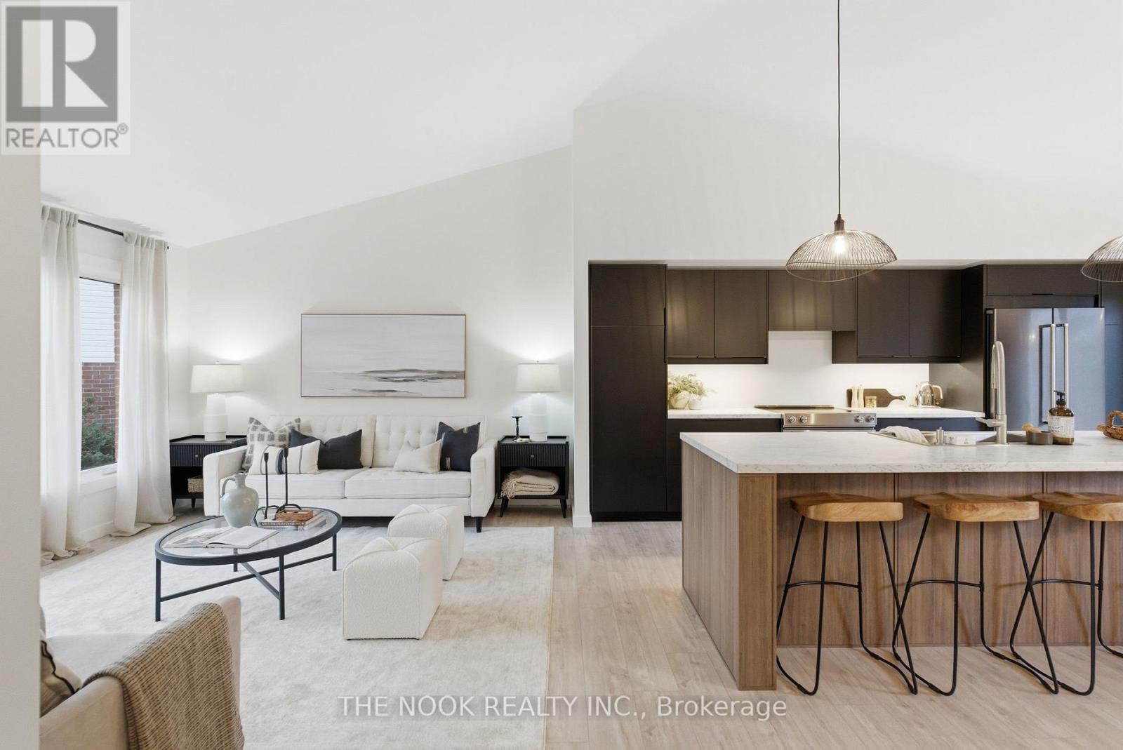 11 Lynn Crescent, Brock, Ontario L0E 1E0 - Photo 5 - N12963428