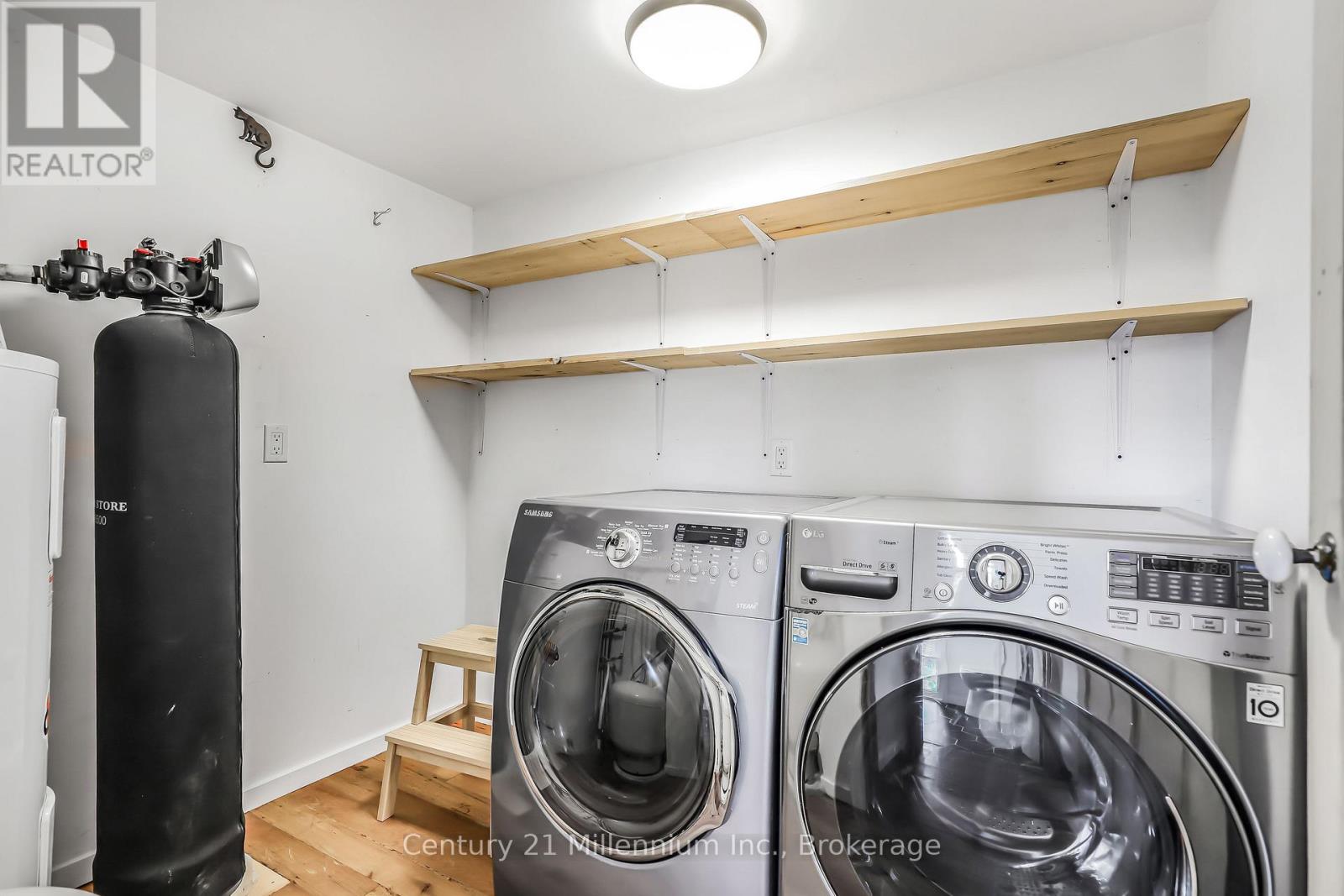 204 Ogimah Road, Native Leased Lands, Ontario  N0H 2T0 - Photo 38 - X12951942