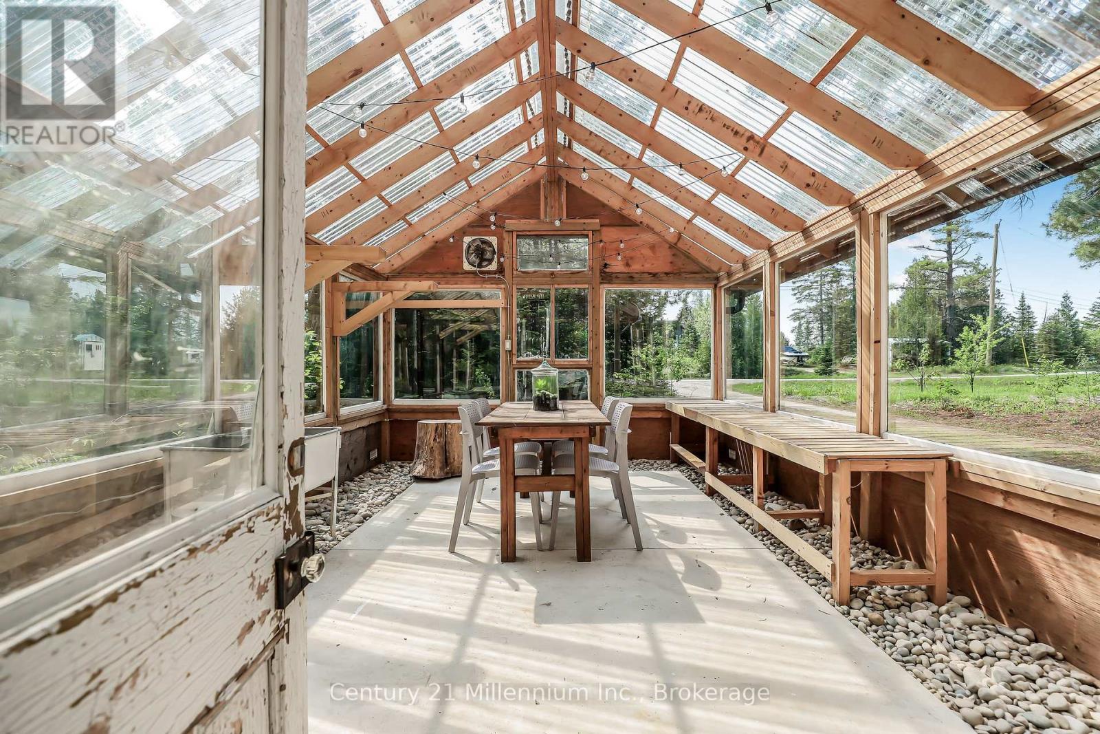 204 Ogimah Road, Native Leased Lands, Ontario  N0H 2T0 - Photo 7 - X12951942