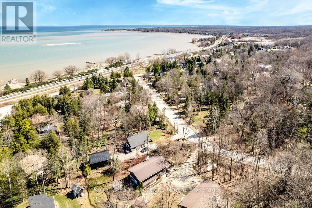 138 St Moritz Crescent, Blue Mountains, Ontario  L9Y 0S6 - Photo 44 - X12963722