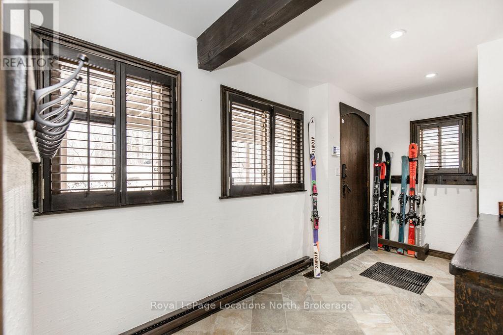 138 St Moritz Crescent, Blue Mountains, Ontario  L9Y 0S6 - Photo 47 - X12963722