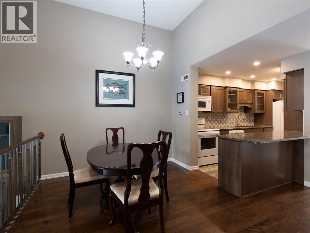 1500 Venetian Boulevard Unit# W44, Point Edward photo 5