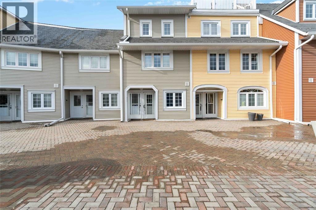 1500 Venetian Boulevard Unit# W44, Point Edward photo 2