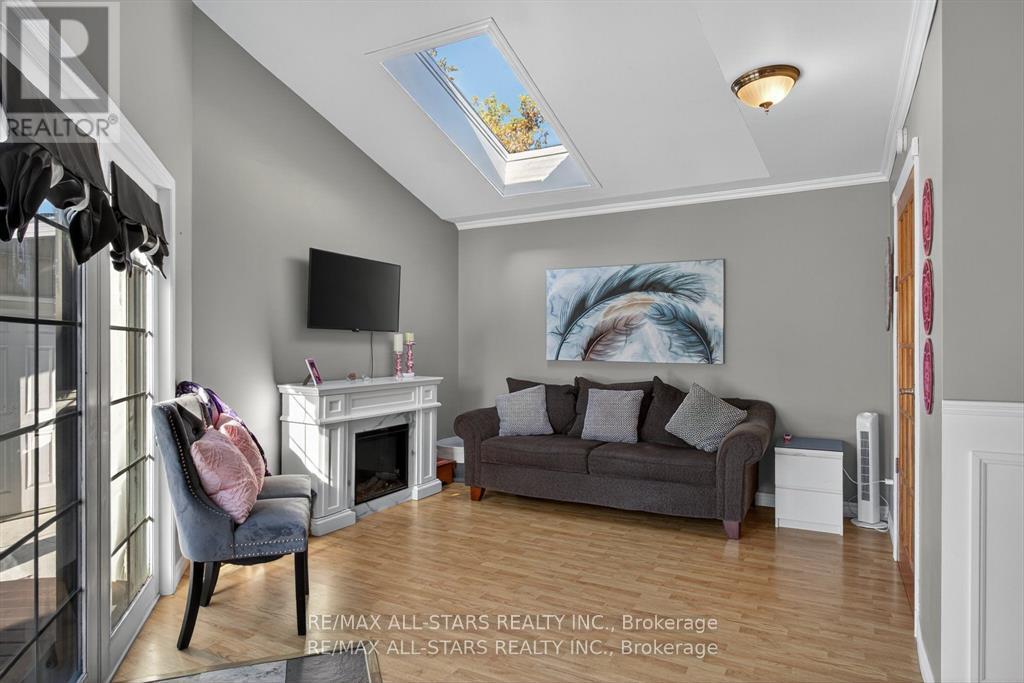 291 Angeline Street N, Kawartha Lakes, Ontario K9V 0H2 - Photo 10 - X12963582