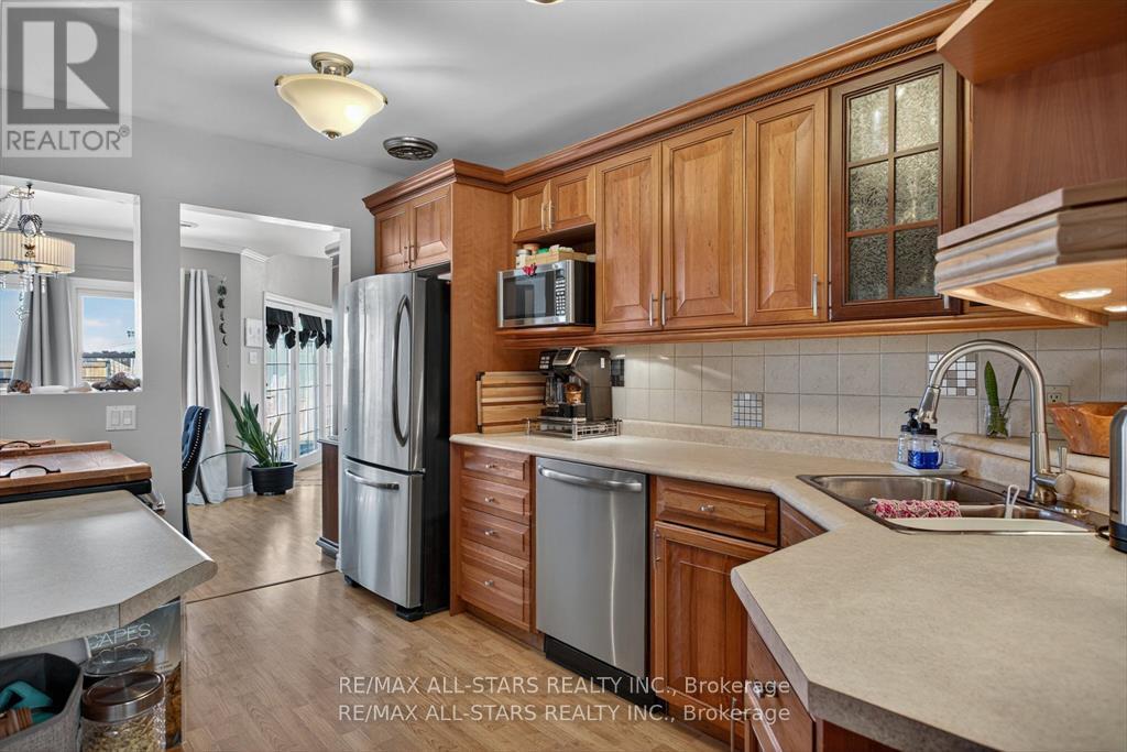 291 Angeline Street N, Kawartha Lakes, Ontario K9V 0H2 - Photo 5 - X12963582