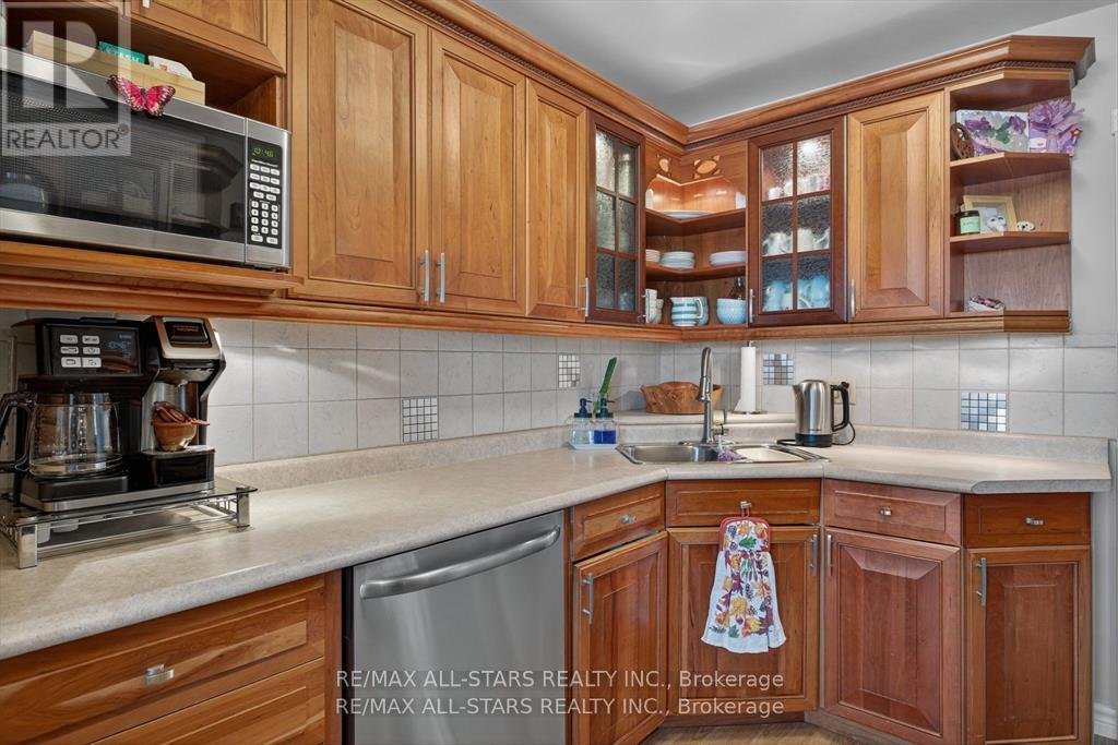 291 Angeline Street N, Kawartha Lakes, Ontario K9V 0H2 - Photo 6 - X12963582