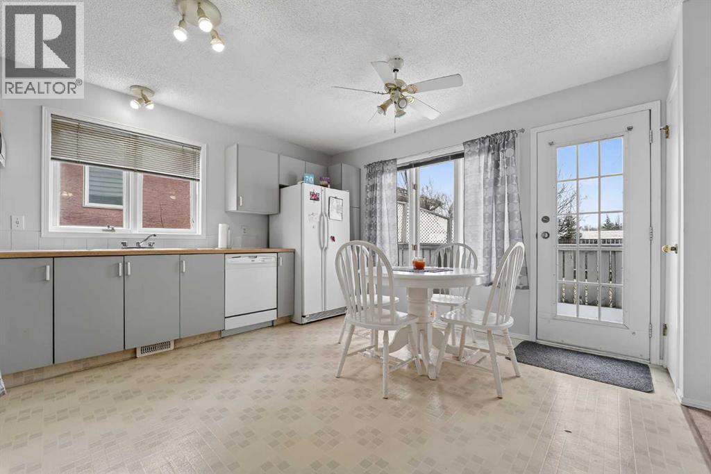 38 Harvard Crescent W, Lethbridge, Alberta  T1K 6R4 - Photo 2 - A2296997