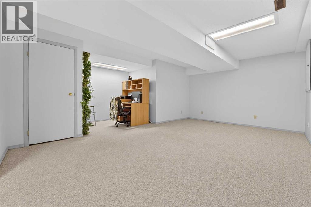 38 Harvard Crescent W, Lethbridge, Alberta  T1K 6R4 - Photo 18 - A2296997