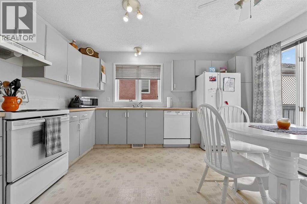 38 Harvard Crescent W, Lethbridge, Alberta  T1K 6R4 - Photo 4 - A2296997