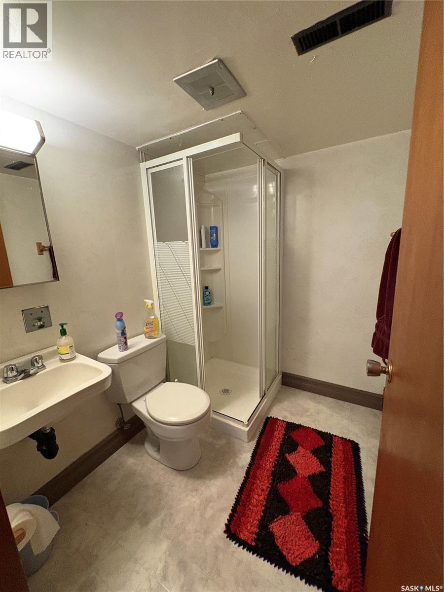 215 2nd Avenue W, Kelvington, Saskatchewan  S0A 1W0 - Photo 22 - SK032179