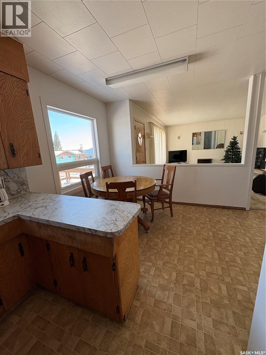 215 2nd Avenue W, Kelvington, Saskatchewan  S0A 1W0 - Photo 17 - SK032179