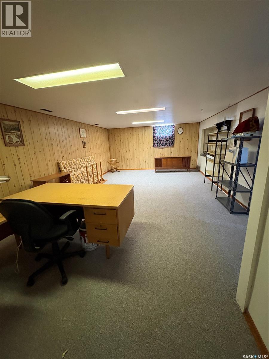 215 2nd Avenue W, Kelvington, Saskatchewan  S0A 1W0 - Photo 28 - SK032179