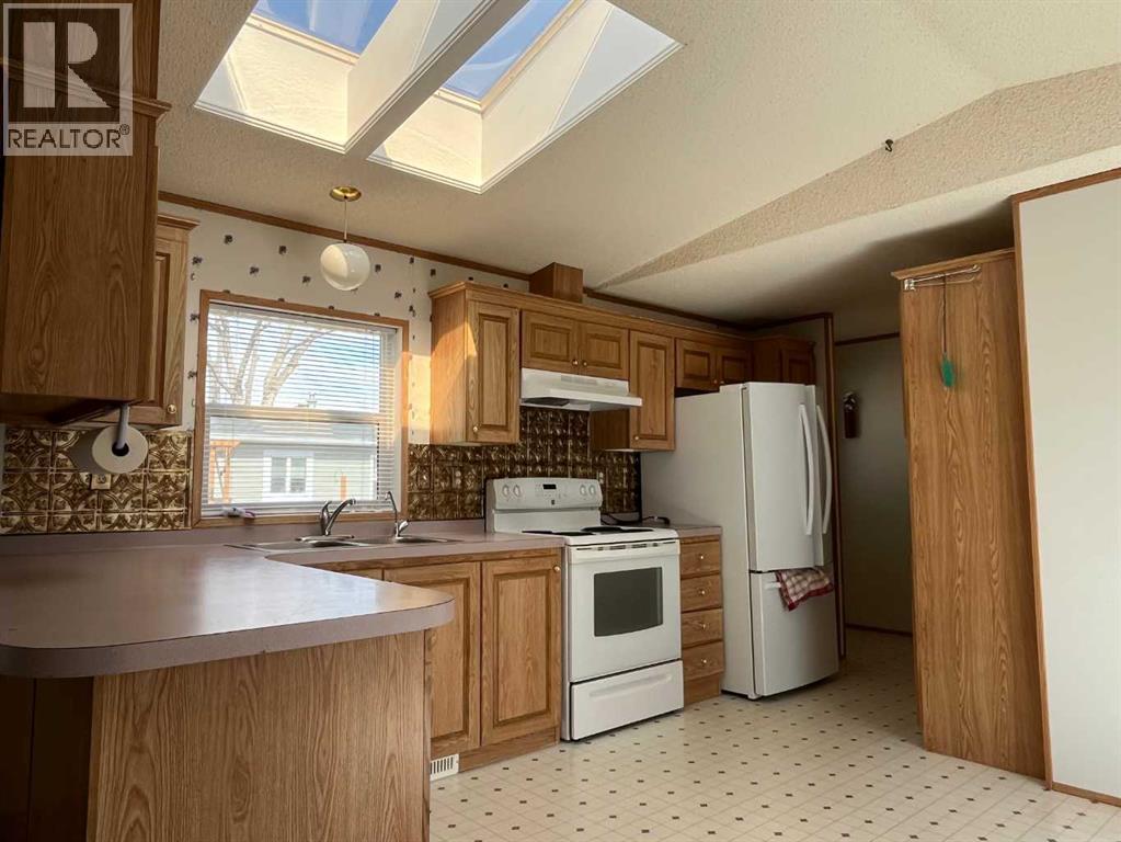 230 4 Street, Stirling, Alberta  T0K 2E0 - Photo 6 - A2297860