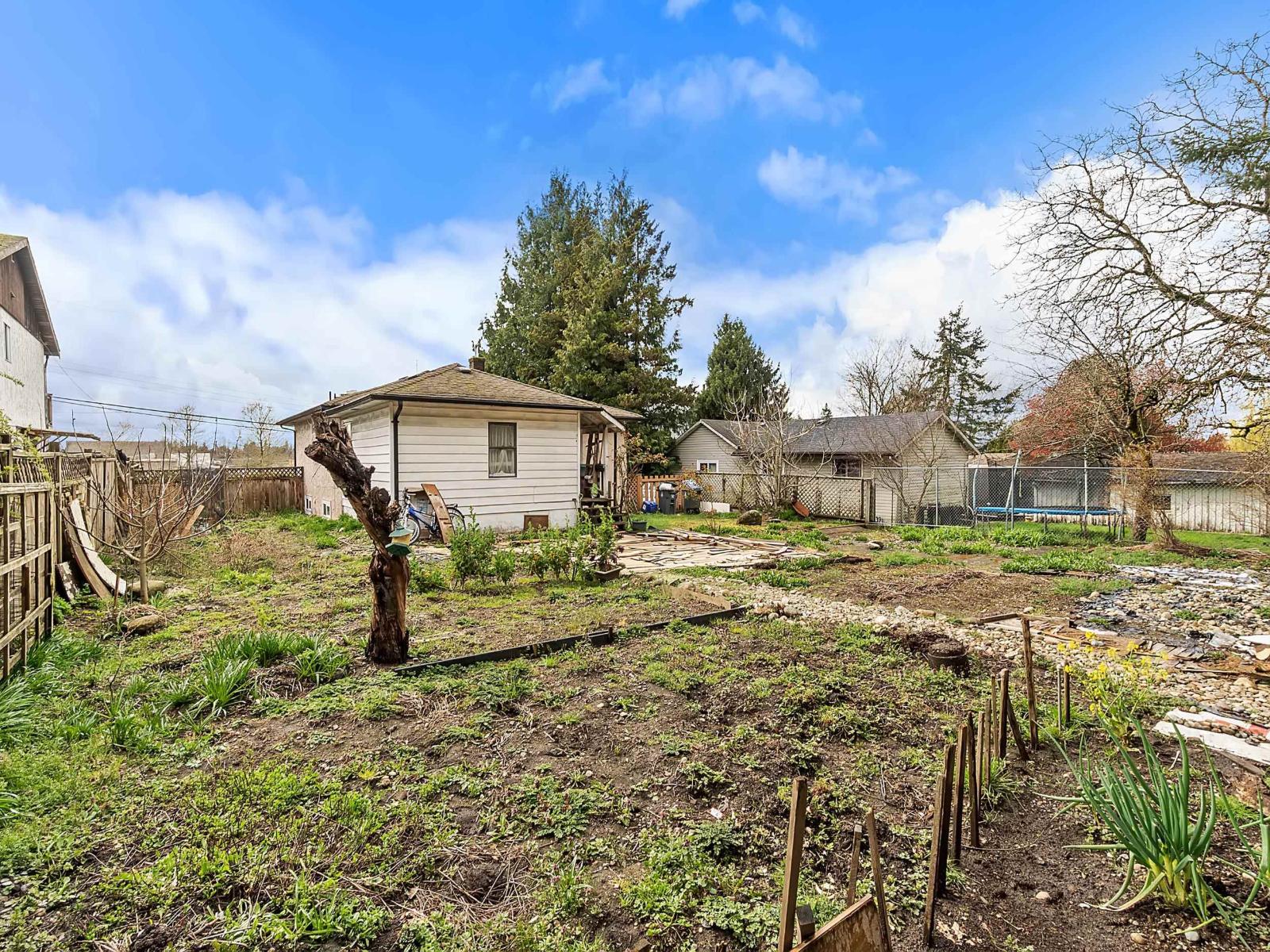 13627 Hilton Road, Surrey, British Columbia  V3R 5J5 - Photo 38 - R3104605