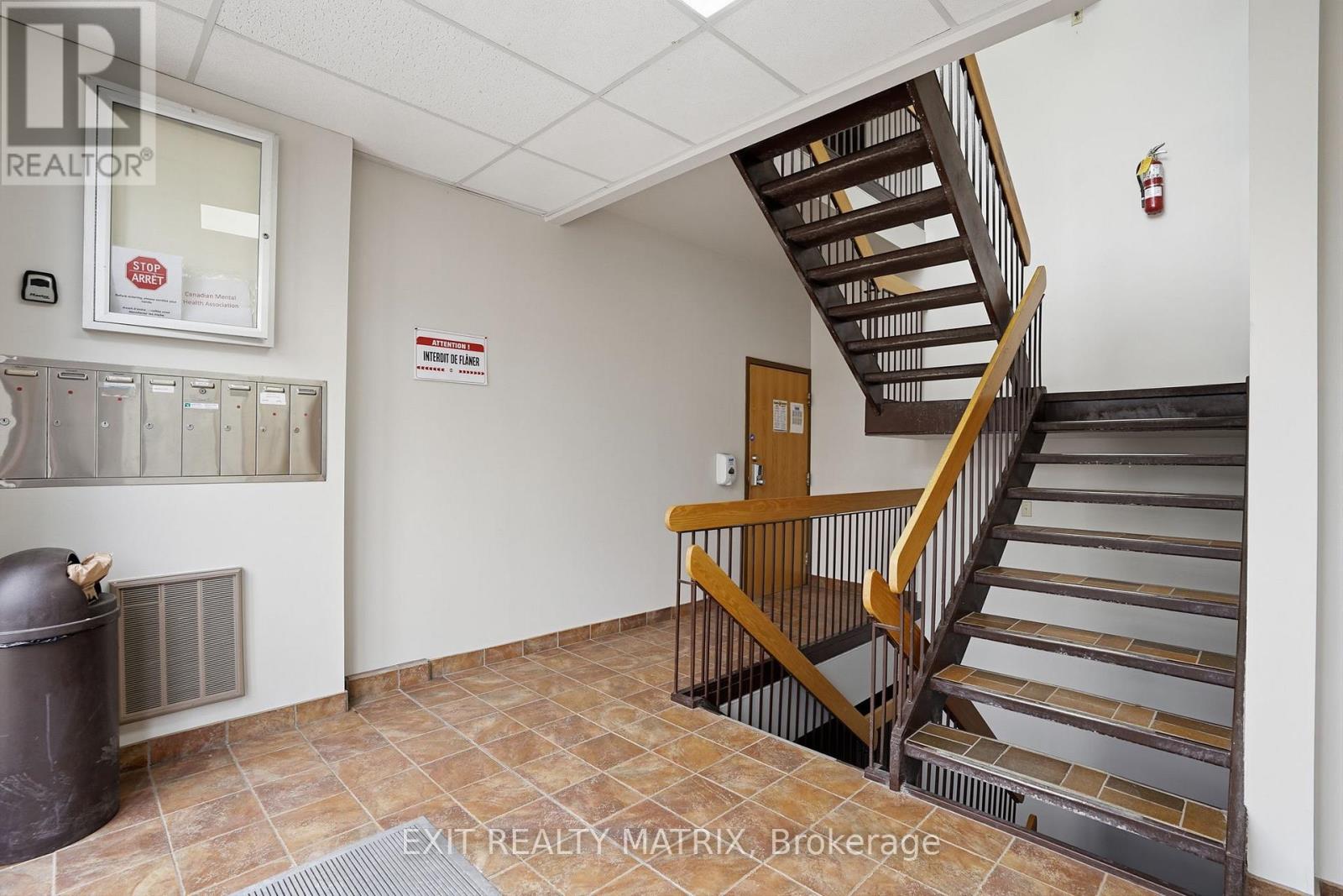 201 - 444 Mc Gill Street, Hawkesbury, Ontario  K6A 1R2 - Photo 5 - X12963816