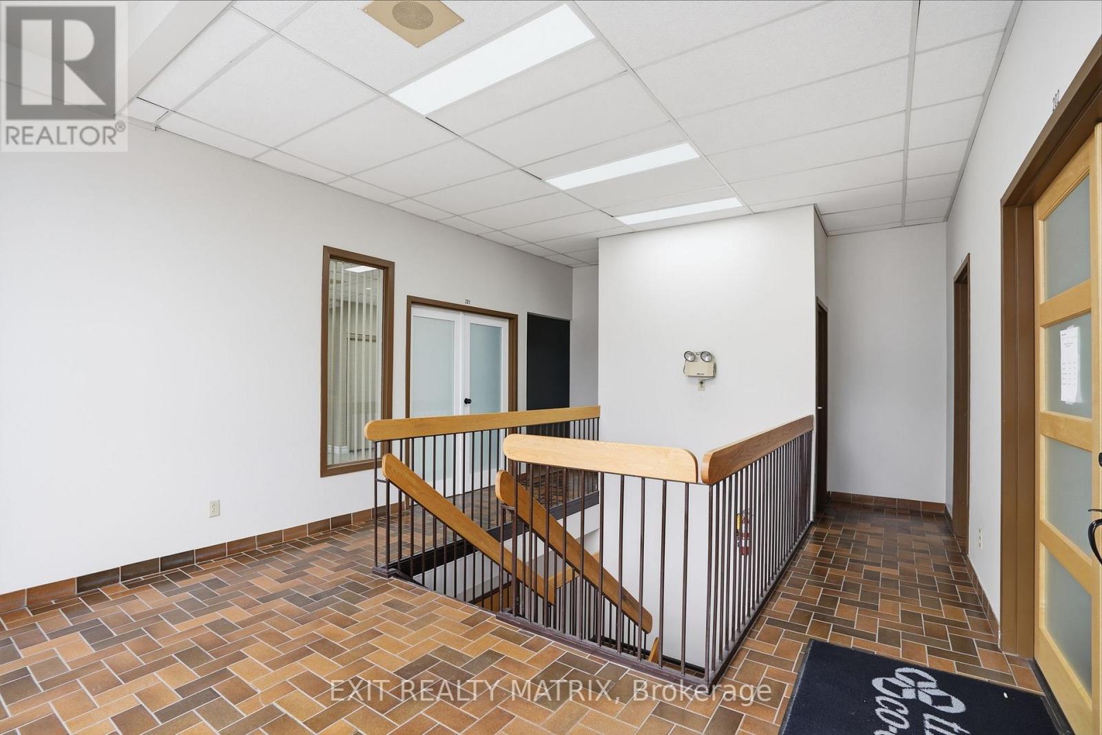 203 - 444 Mc Gill Street, Hawkesbury, Ontario  K6A 1R2 - Photo 4 - X12963822