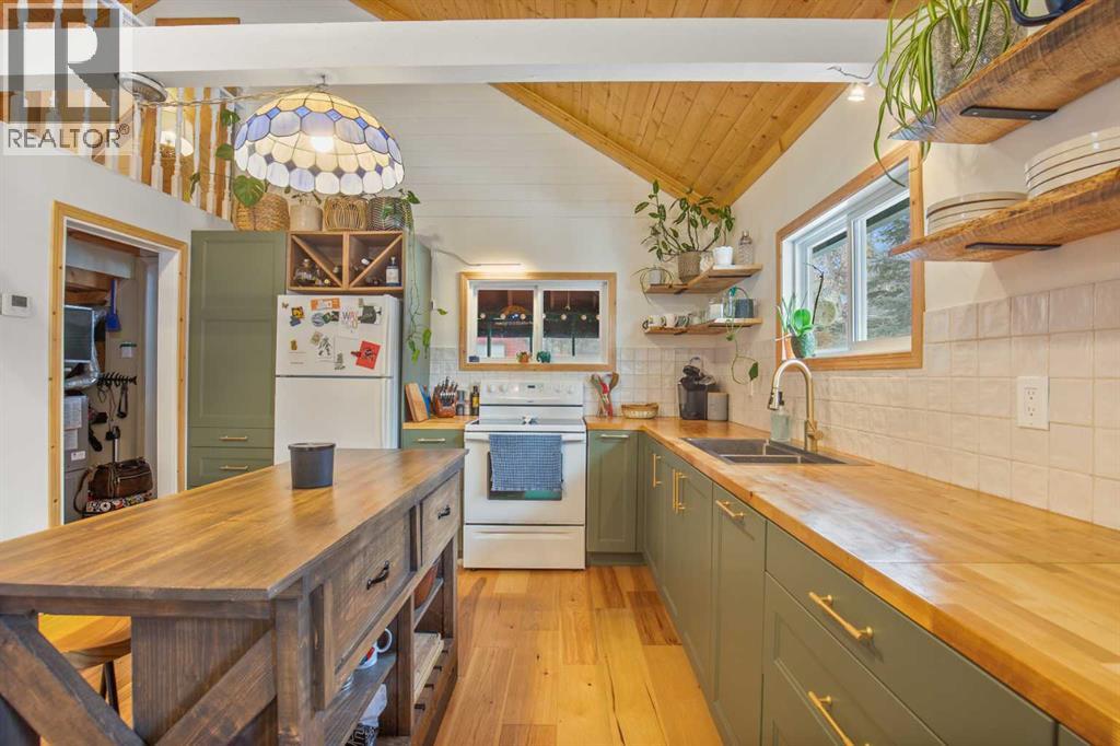 32 Birch Crescent, Rural Lacombe County, Alberta  T0C 0J0 - Photo 9 - A2299319