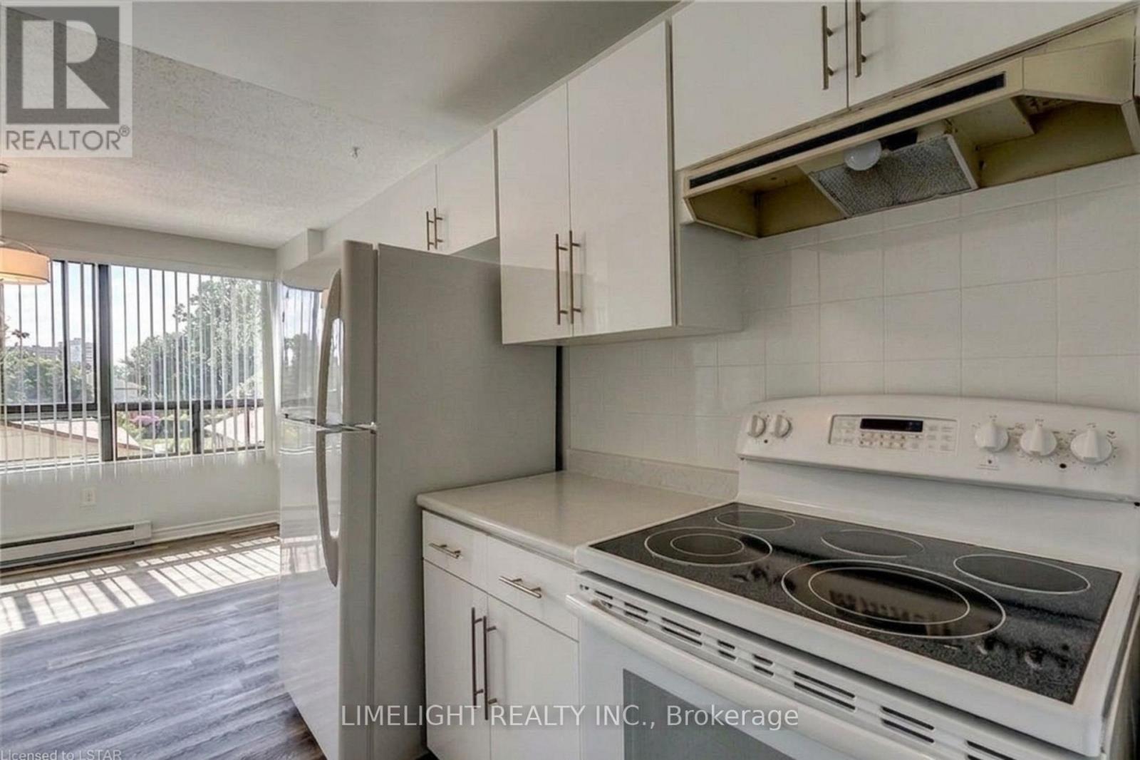 308 - 135 Base Line Road W, London South, Ontario  N6J 4W4 - Photo 6 - X12963564