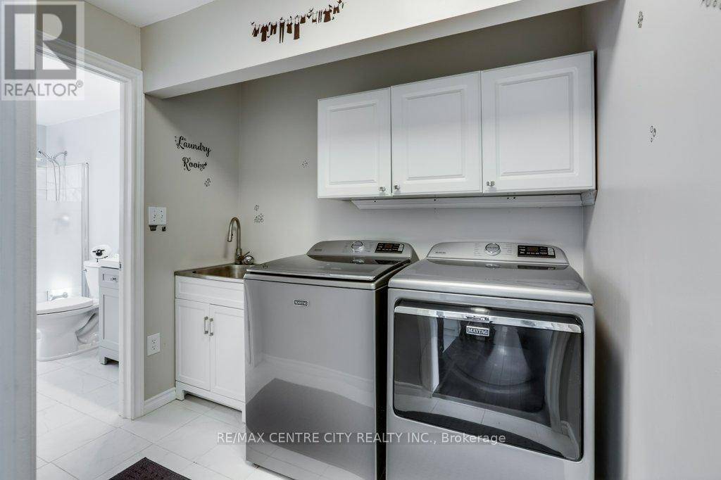 34135 Talbot Line, Southwold, Ontario  N0L 2E0 - Photo 15 - X12963642