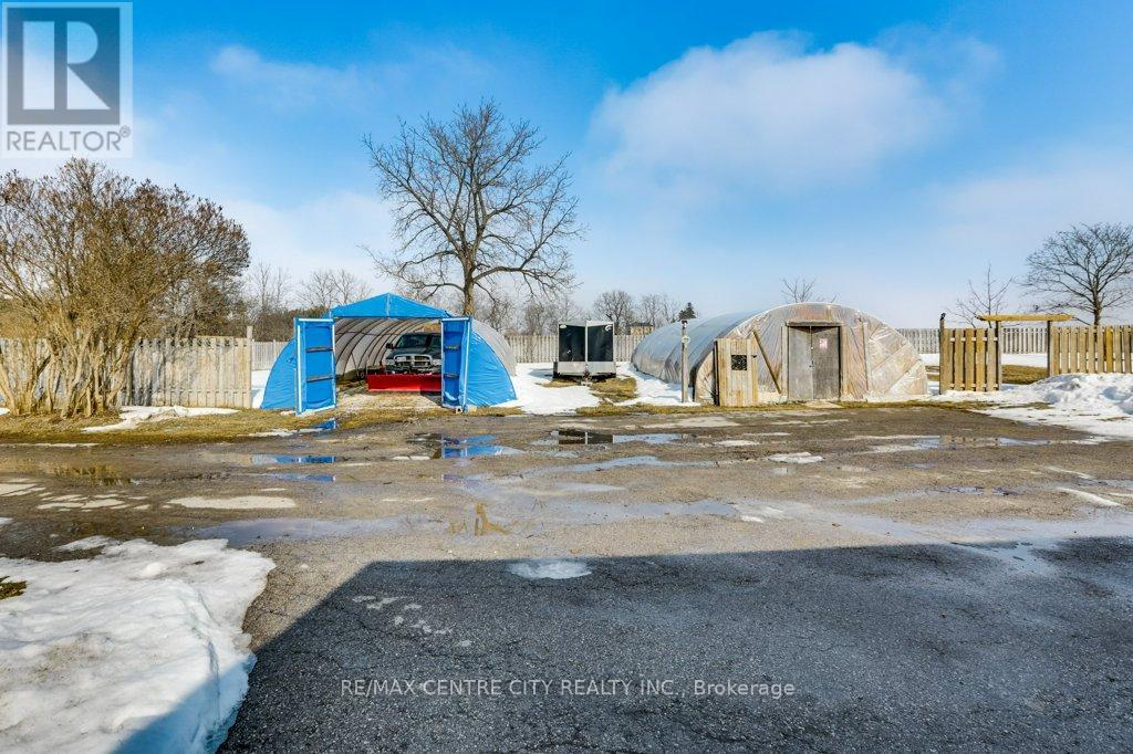 34135 Talbot Line, Southwold, Ontario  N0L 2E0 - Photo 4 - X12963642
