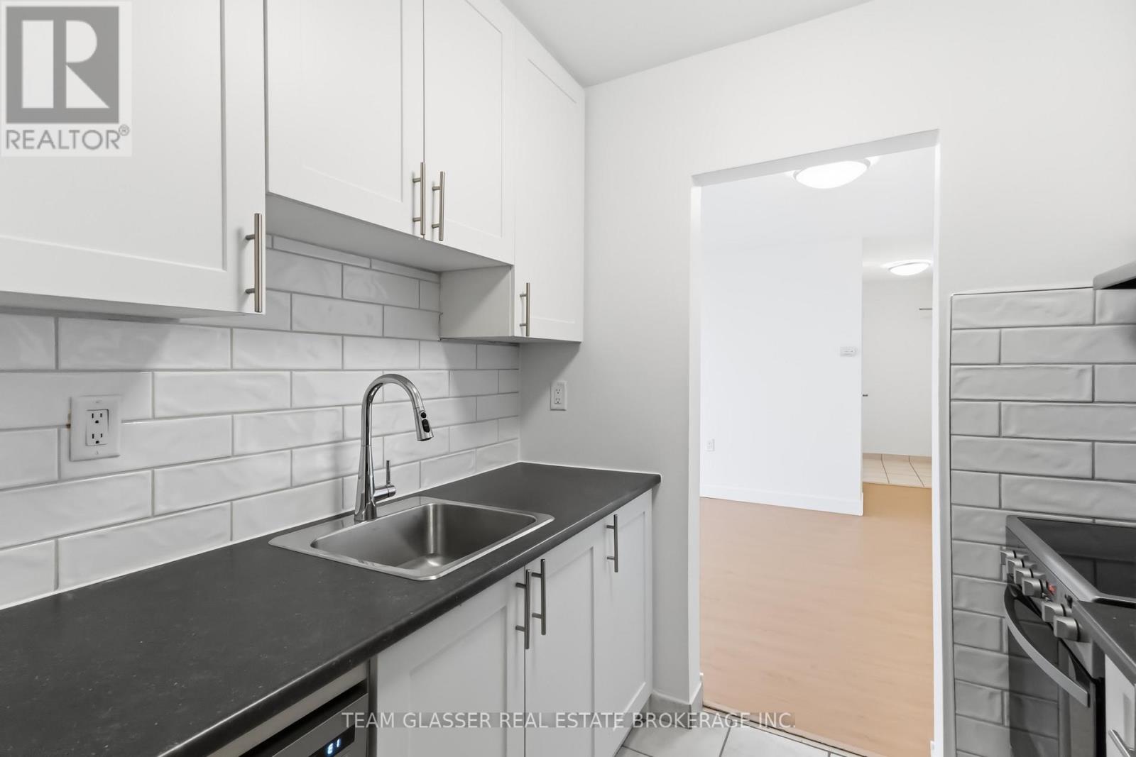 906 - 498 Queens Avenue, London East, Ontario  N6B 3K9 - Photo 8 - X12963754