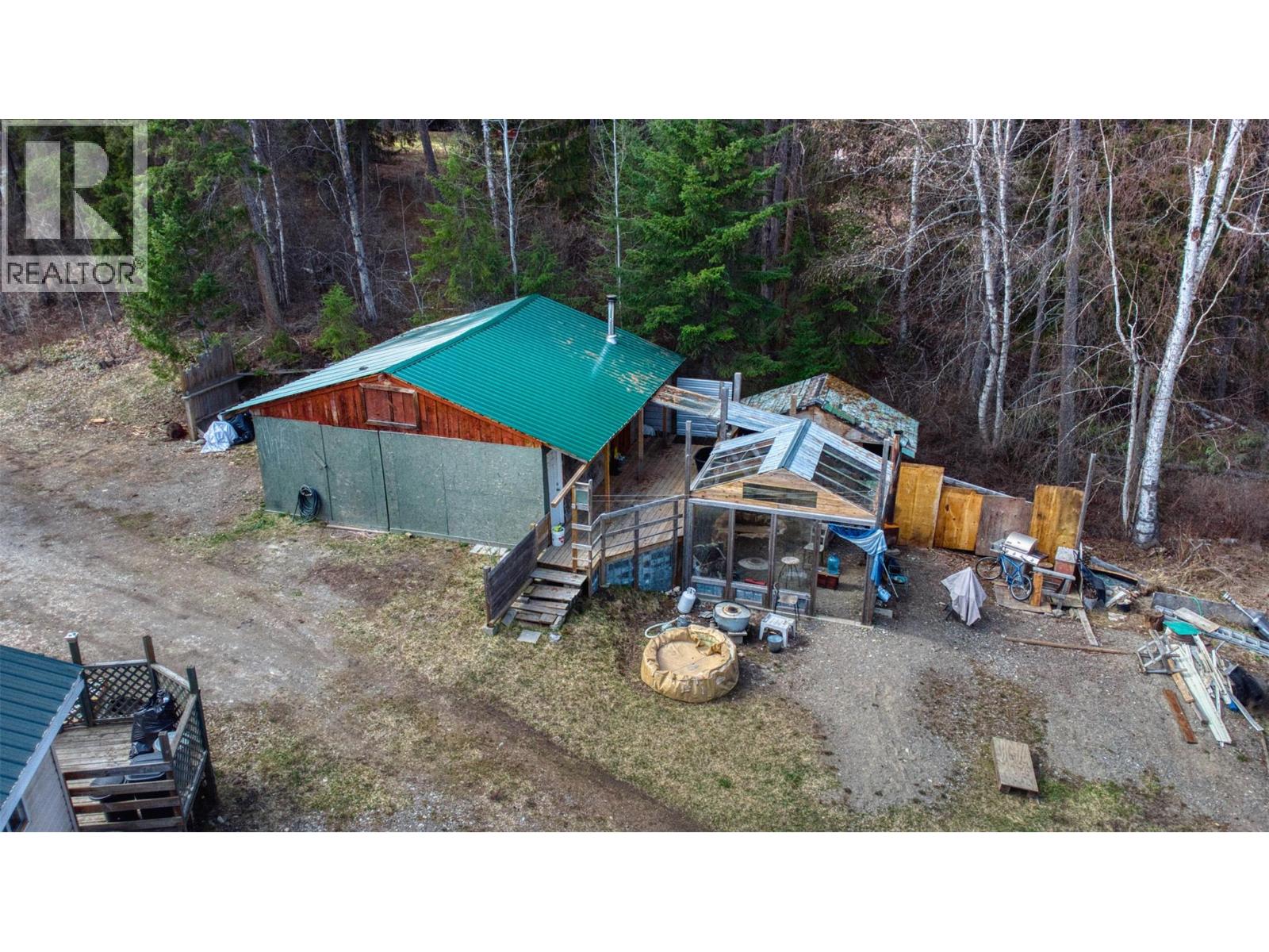 12 Specht Road, Cherryville, British Columbia  V0E 2G3 - Photo 35 - 10382145