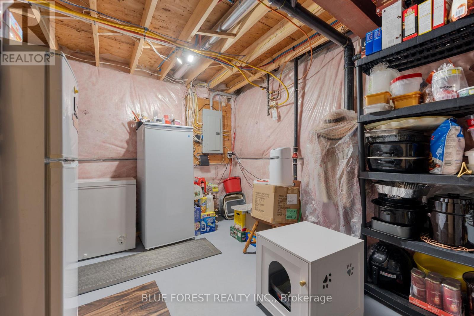 37 Upper Canada Drive, Norfolk, Ontario  N0E 1M0 - Photo 25 - X12963788