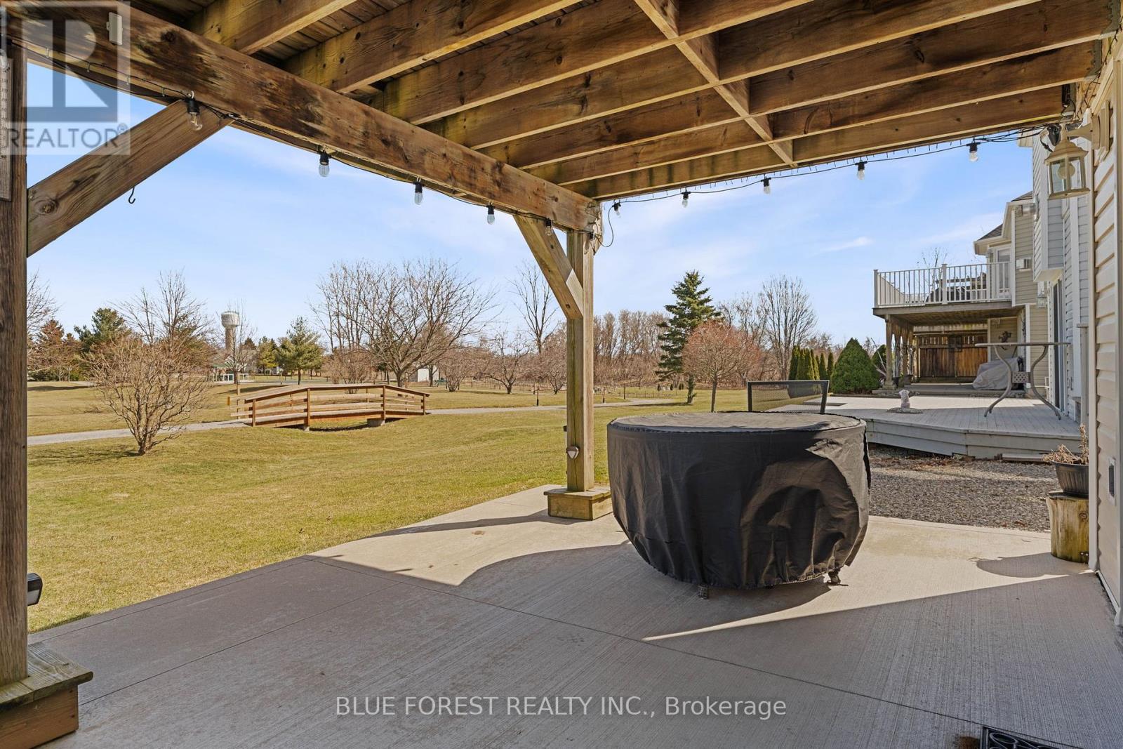 37 Upper Canada Drive, Norfolk, Ontario  N0E 1M0 - Photo 26 - X12963788