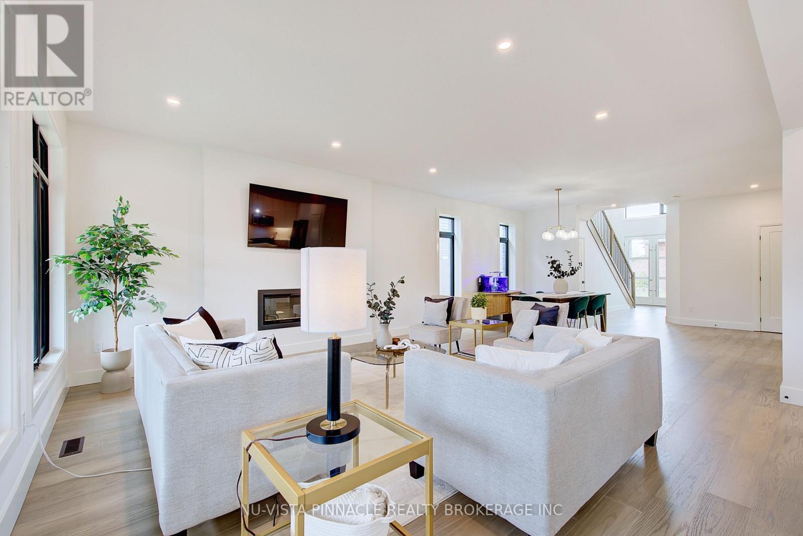 1564 Benjamin Drive, London East, Ontario  N5V 5J5 - Photo 15 - X12963792