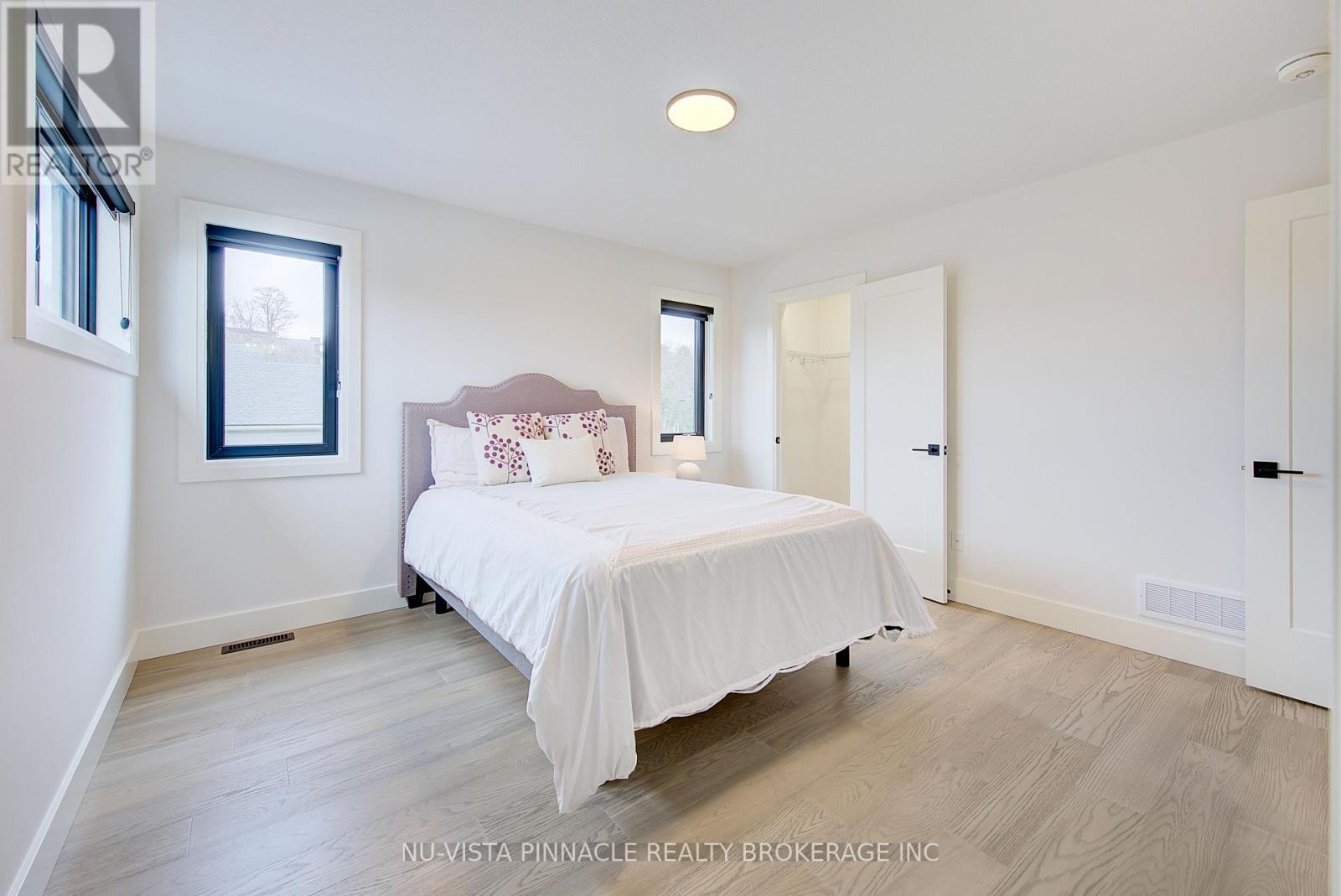 1564 Benjamin Drive, London East, Ontario  N5V 5J5 - Photo 37 - X12963792