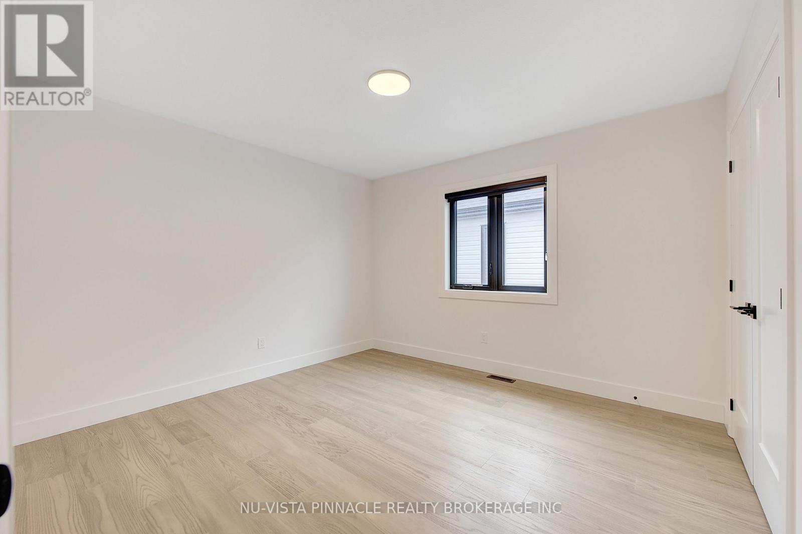 1564 Benjamin Drive, London East, Ontario  N5V 5J5 - Photo 39 - X12963792