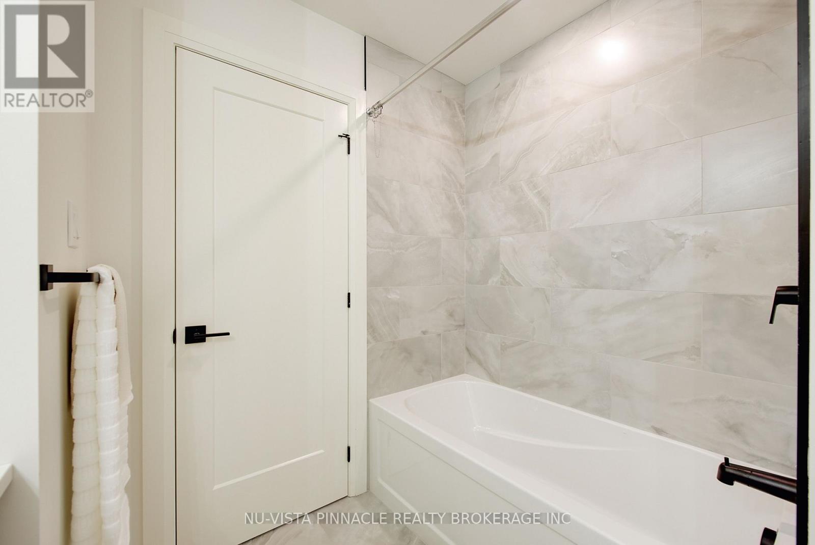 1564 Benjamin Drive, London East, Ontario  N5V 5J5 - Photo 41 - X12963792