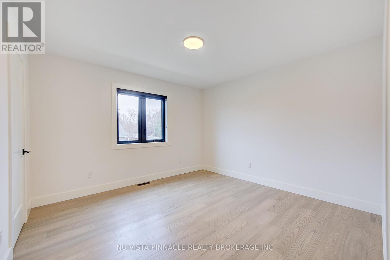 1564 Benjamin Drive, London East, Ontario  N5V 5J5 - Photo 42 - X12963792