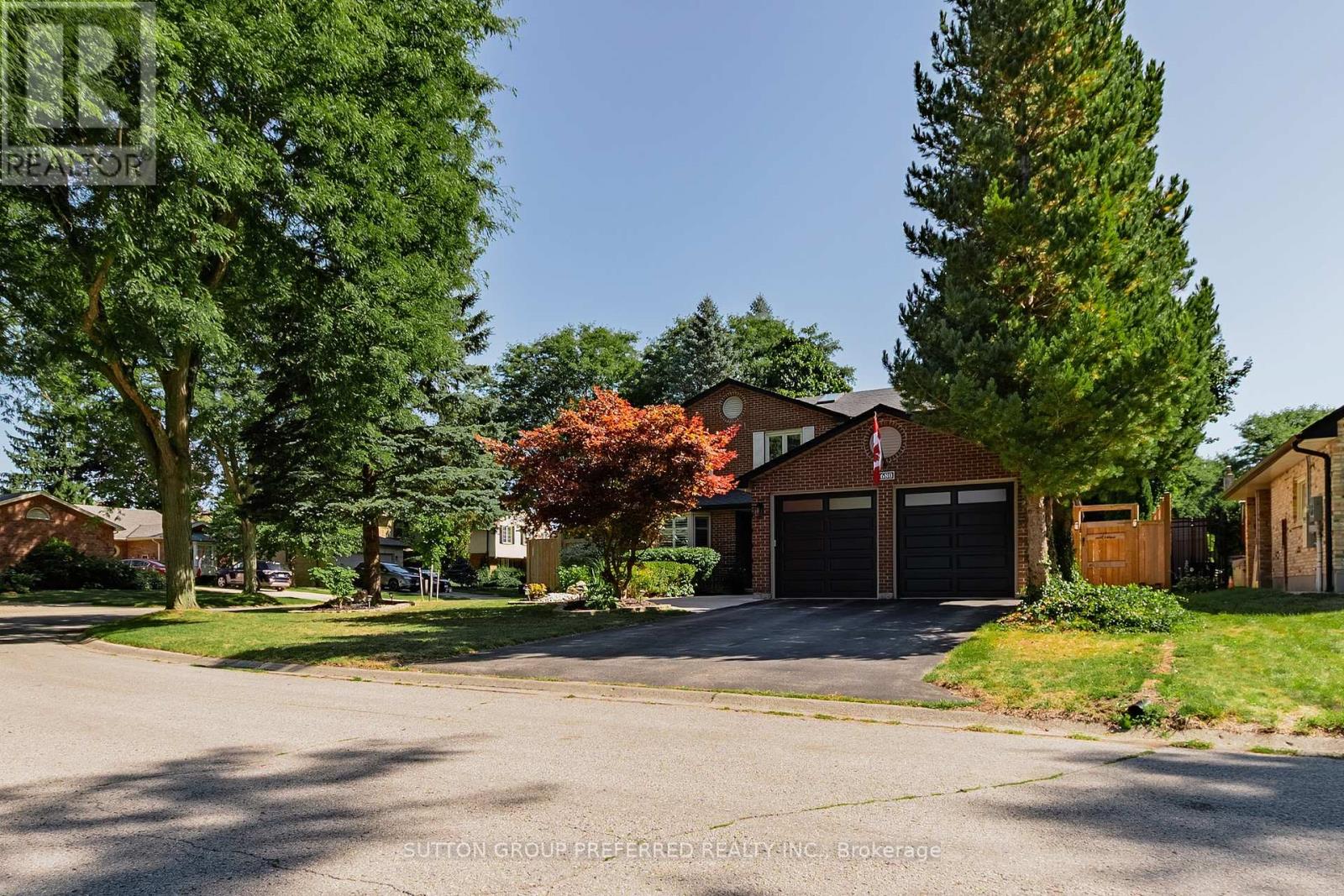 1680 Phillbrook Crescent, London North, Ontario  N5X 2Z5 - Photo 2 - X12963904