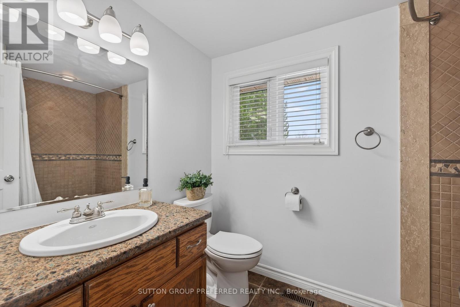 1680 Phillbrook Crescent, London North, Ontario  N5X 2Z5 - Photo 25 - X12963904